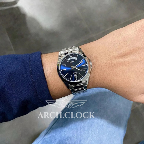 Casio MTP-1370D-2A2