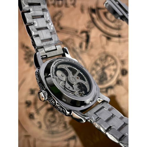 Гравіювання на задній кришці