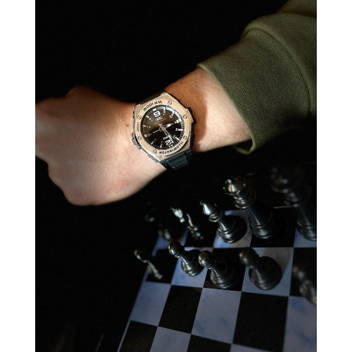 Casio Illuminator MWA-100H-1AVEF