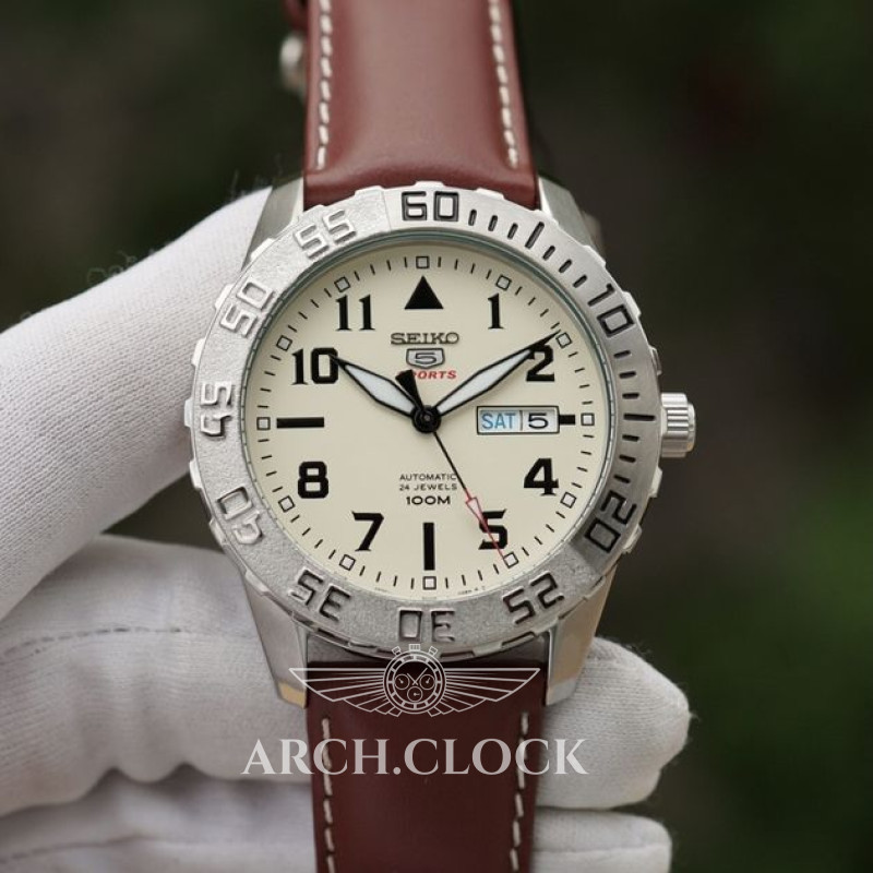 Годинник Seiko 5 SRP757K1 Sports Automatic Cream Dial, фото 6