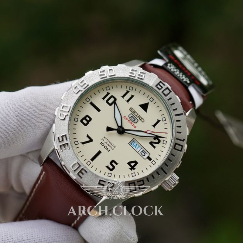 Годинник Seiko 5 SRP757K1 Sports Automatic Cream Dial, фото 8