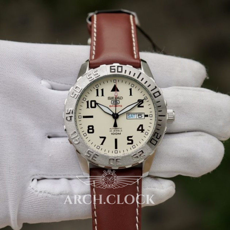 Годинник Seiko 5 SRP757K1 Sports Automatic Cream Dial, фото 7
