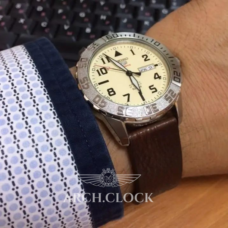 Годинник Seiko 5 SRP757K1 Sports Automatic Cream Dial, фото 15