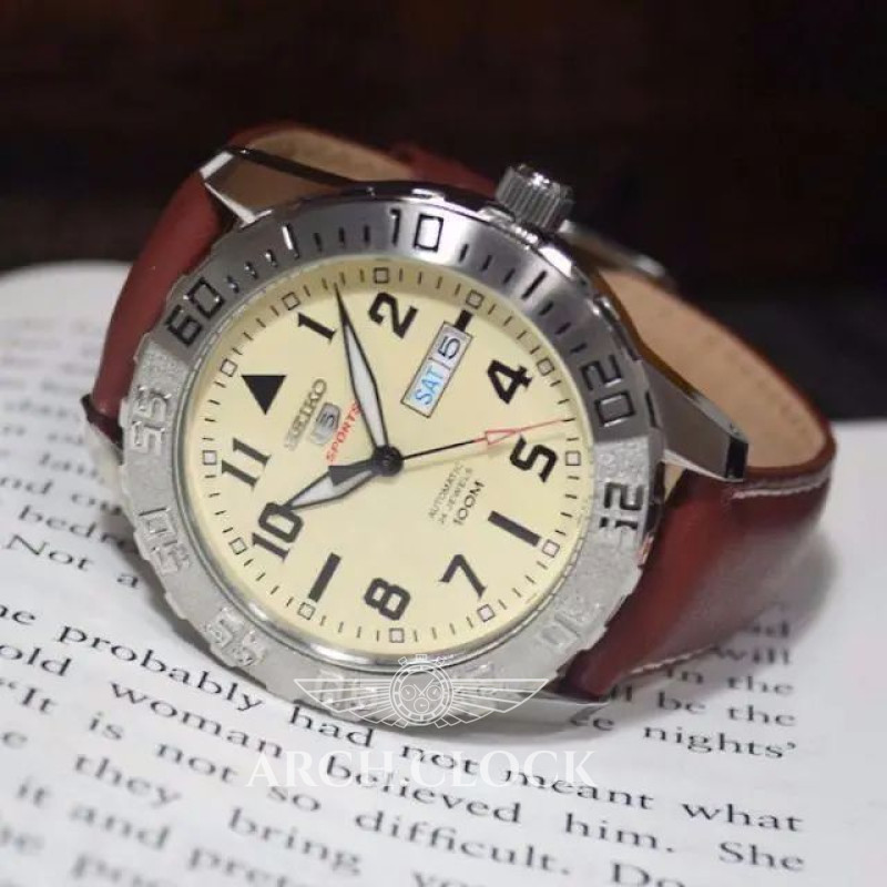 Годинник Seiko 5 SRP757K1 Sports Automatic Cream Dial, фото 16