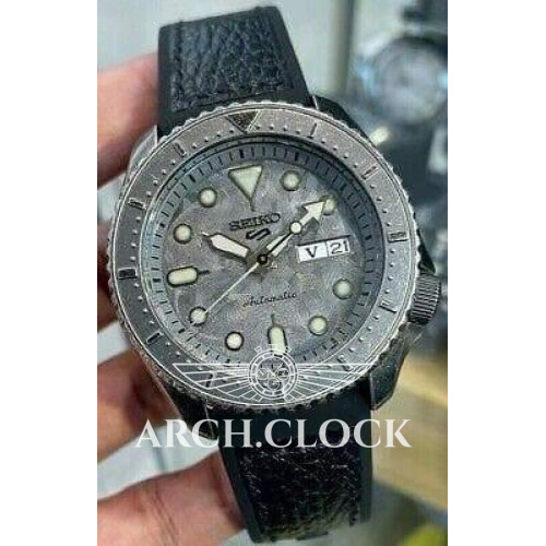 Seiko 5 Sports SRPE79K1 Automatic