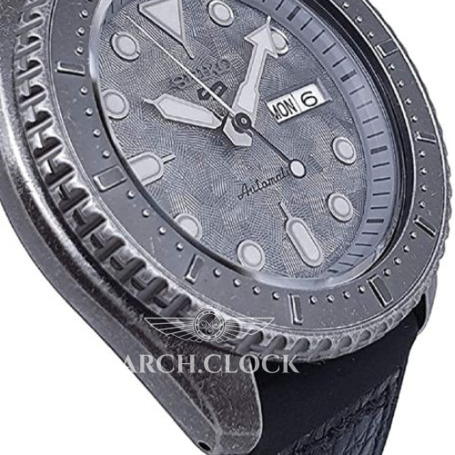 Seiko 5 Sports SRPE79K1 Automatic