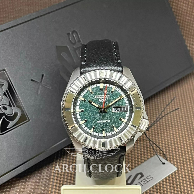 Годинник Seiko 5 Sports SRPJ91K1 Masked Rider Automatic Limited Edition, фото 9