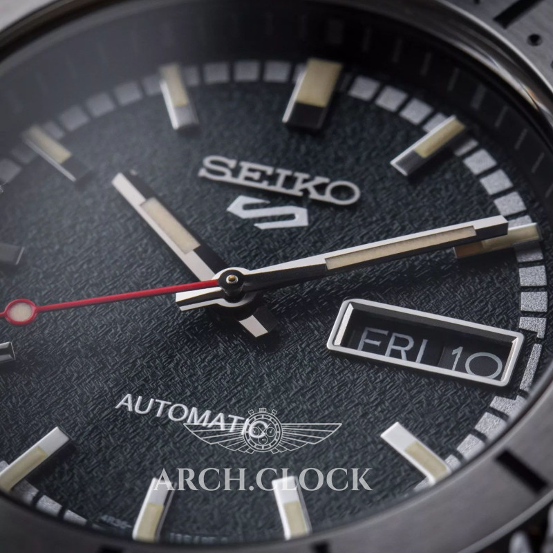 Годинник Seiko 5 Sports SRPJ91K1 Masked Rider Automatic Limited Edition, фото 2